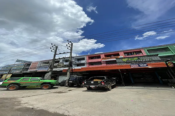 ร้าน สไตล์ออฟโรดช็อป (นางพัชร์นันธ์ เอื้อจุฑามณี)